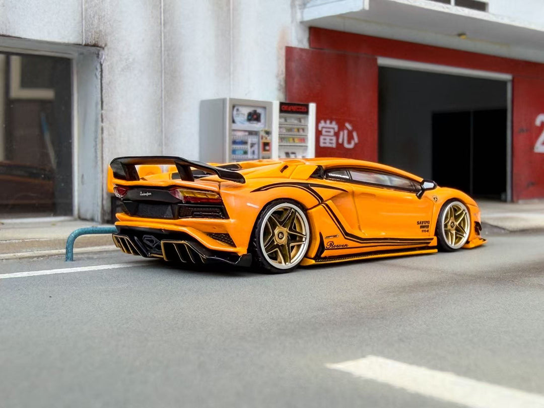 [Preorder] Rotating Wheel 1:64 Rowen Lamborghini Aventador S - Iridescent Yellow