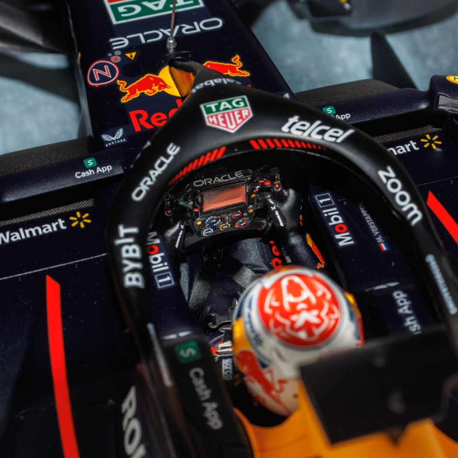 MINICHAMPS 1:12 RED BULL RACING HONDA RB19 - MAX VERSTAPPEN - 2ND PLACE QATAR SPRINT RACE - WORLD CHAMPION 2023