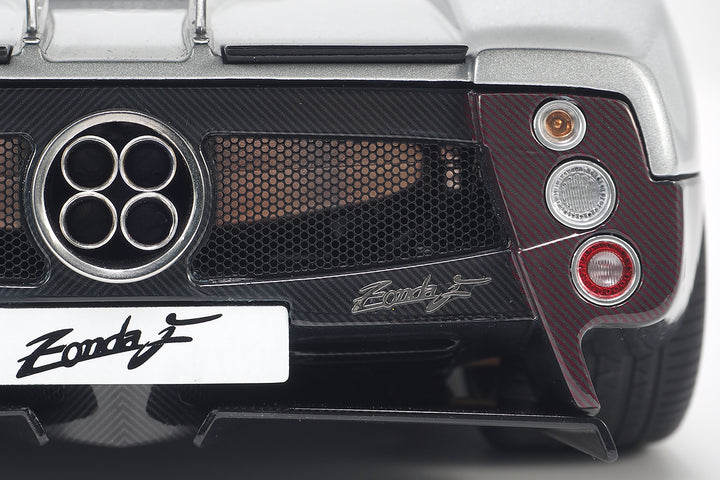 [Preorder] Almost Real 1:18 Pagani Zonda F - 2005 - Grigio Mercurio 850401001