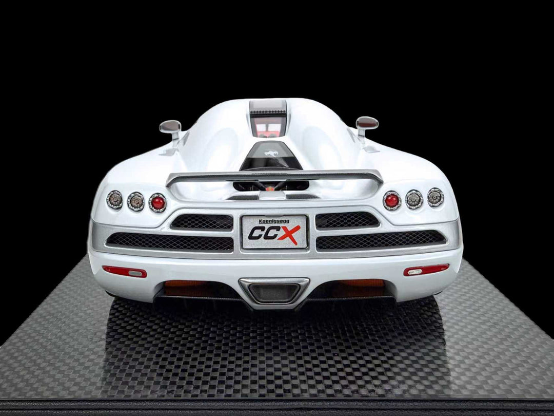 [Preorder] FrontiArt 1:18 Koenigsegg CCX Pearl White