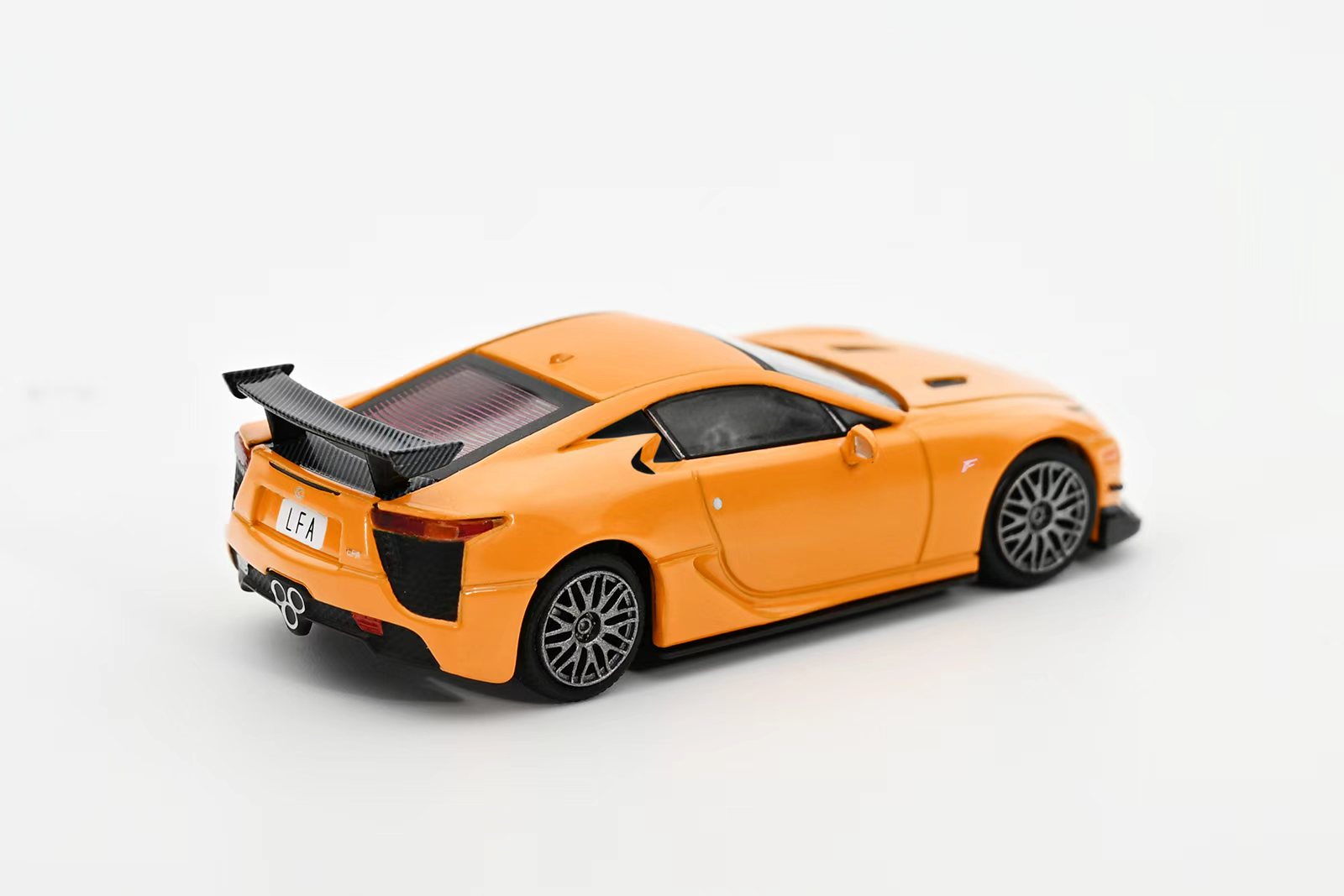Preorder] DCT 1:64 LEXUS LFA NURBURGRING edition, LHD (2 Colours