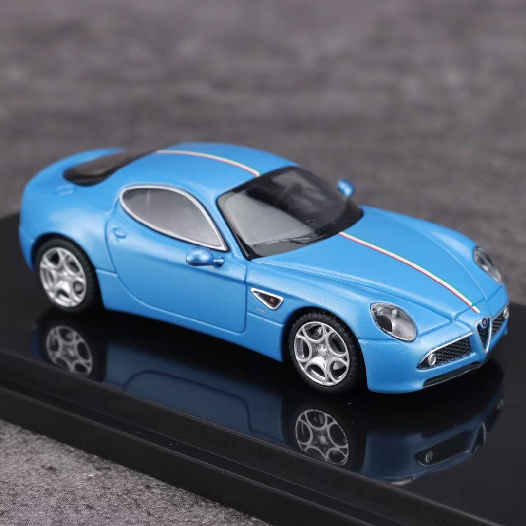 [Preorder] MOTORHELIX 1:64 Alfa Romeo 8C Ice Lake Blue