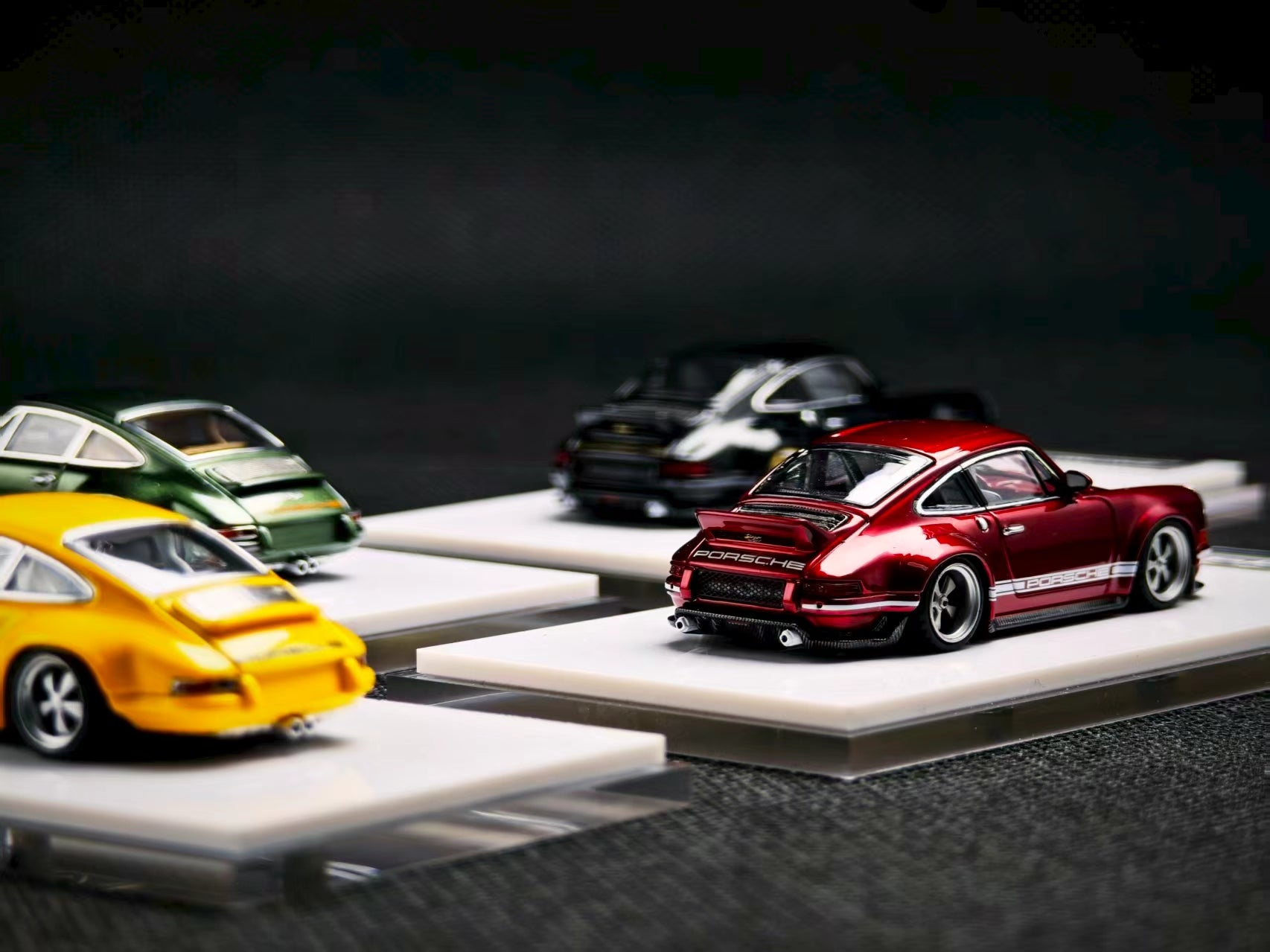 Preorder] Zincit Model 1:64 Porsche Singer Coupe (2 Colours