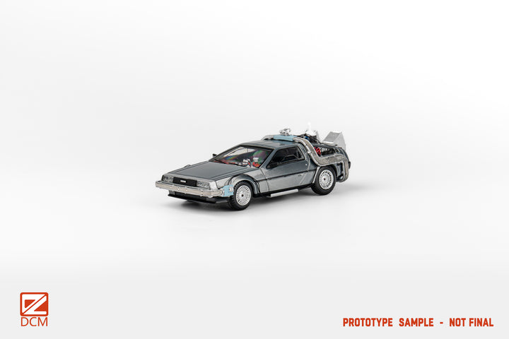 [Preorder] DCM 1:64 Back to the future DMC-12 (2 Versions)