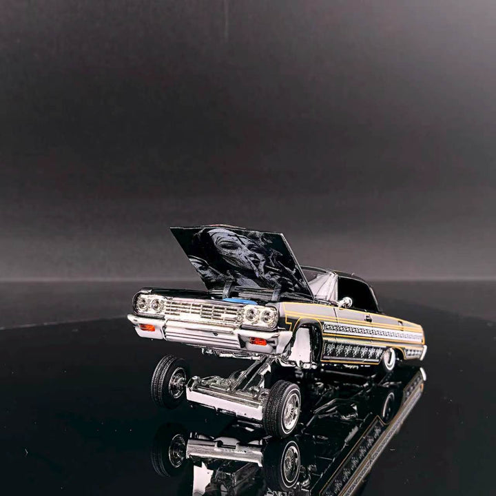 [Preorder] Fine Works 1:64 Chevrolet Impala Lowrider Black Gold Bouncing Car (2 Versions)