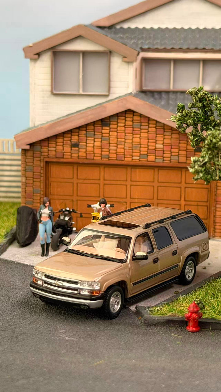 [Preorder] MK Miniatures 1:64 2003 Chevrolet Suburban Vintage Light Gold MK2401-04-A1