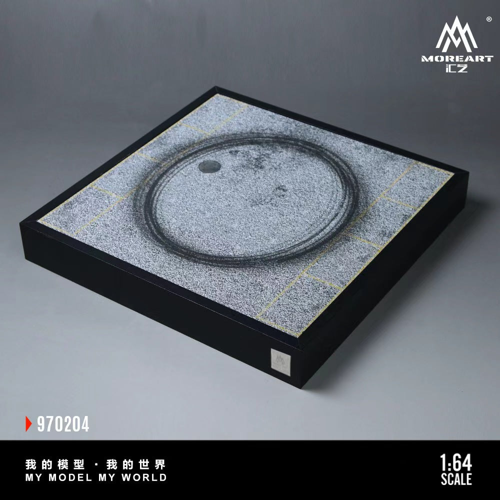 [Preorder] MoreArt 1:64 CAR DRIFT TURNTABLE SCENE O1 VERSION MO970204