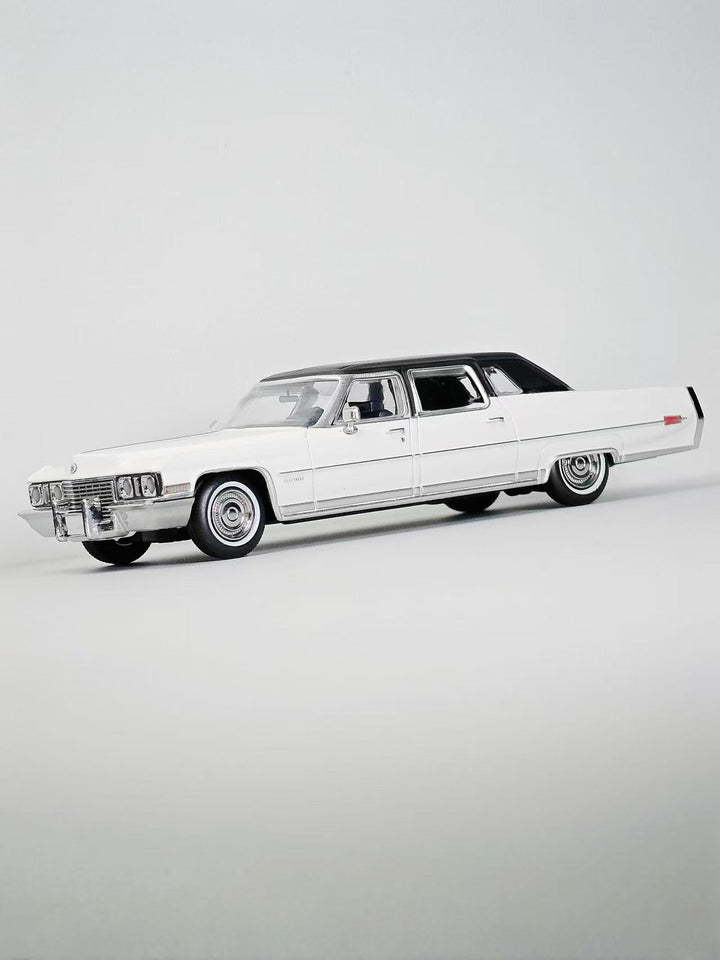 [Preorder] MK Miniatures 1:64 Cadillac Series 75 Fleetwood (3 Versions)