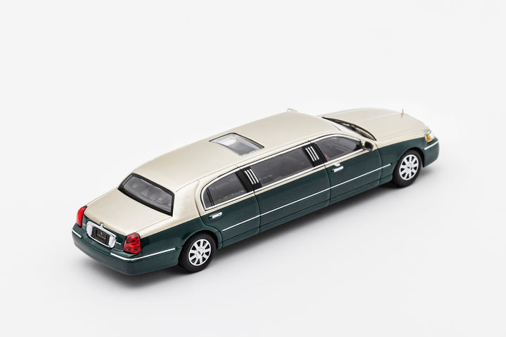 GCD 1:64 Stretch Lincoln Limousine - Champagne & Dark Green