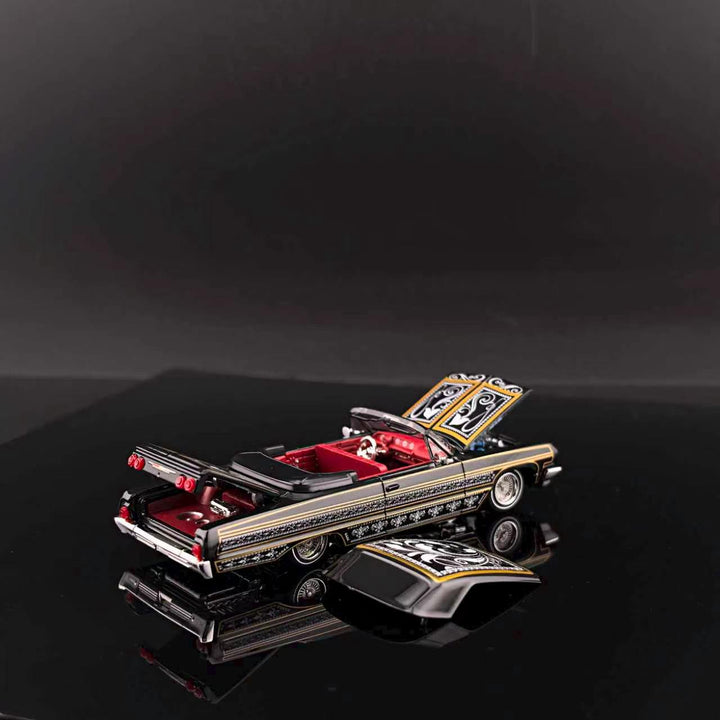 [Preorder] Fine Works 1:64 Chevrolet Impala Lowrider Black Gold Bouncing Car (2 Versions)