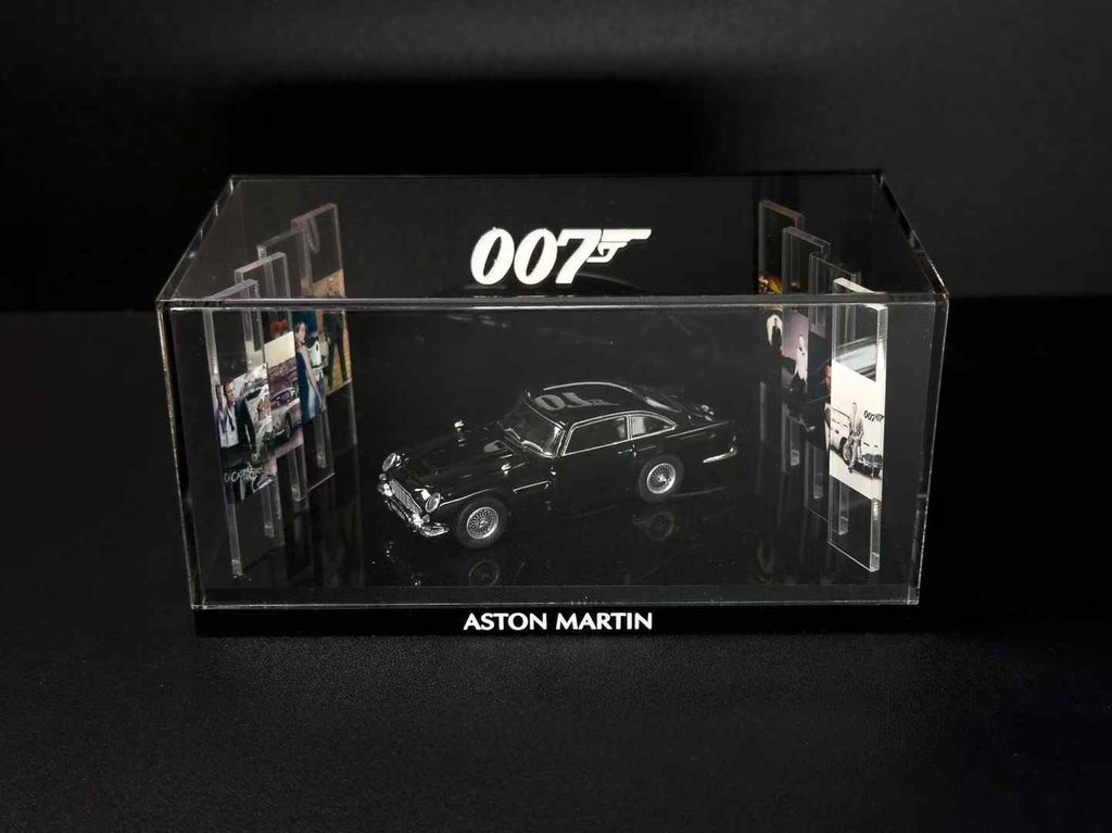 Preorder] 007 1:64 Aston Martin DB5 With scene poster and gift box