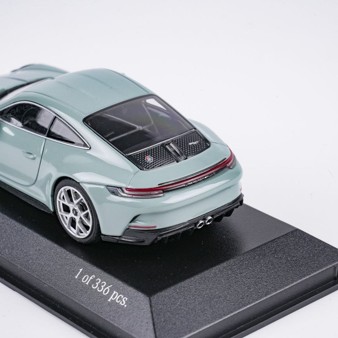 MINICHAMPS 1:43 PORSCHE 911(992) S/T - 2023 - GREEN METALLIC 410063021