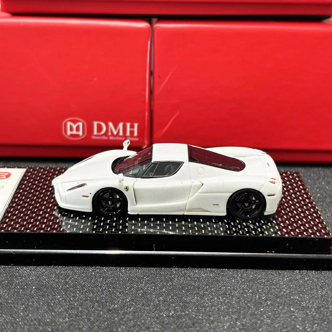 [Preorder] DMH 1:64 Ferrari Enzo White Carbon Fiber