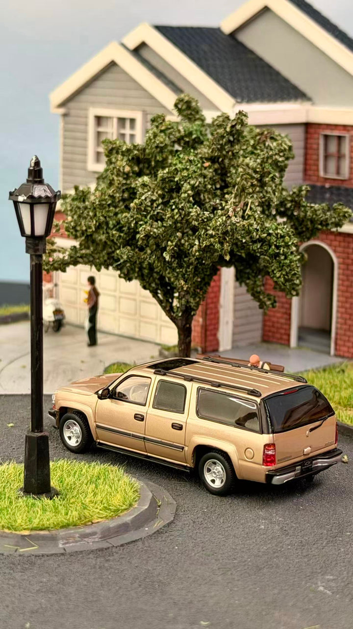 [Preorder] MK Miniatures 1:64 2003 Chevrolet Suburban Vintage Light Gold MK2401-04-A1