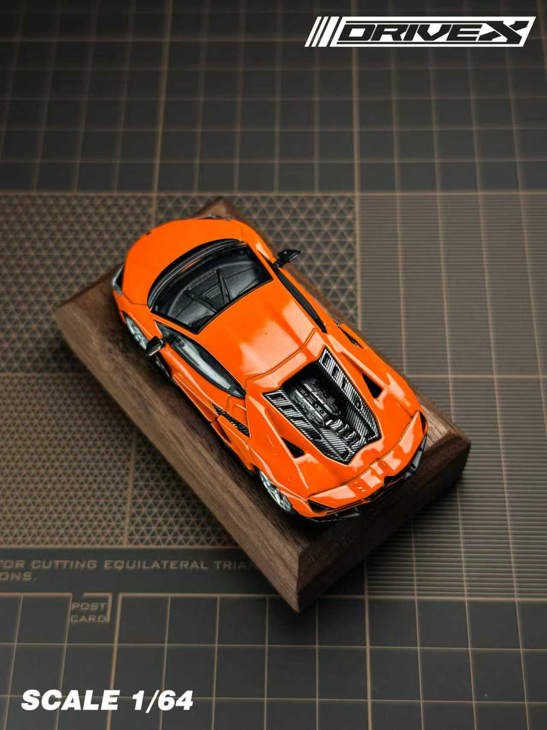 [Preorder] Drive X 1:64 Lamborghini Revuelto Hanging Card Board (7 Colours)