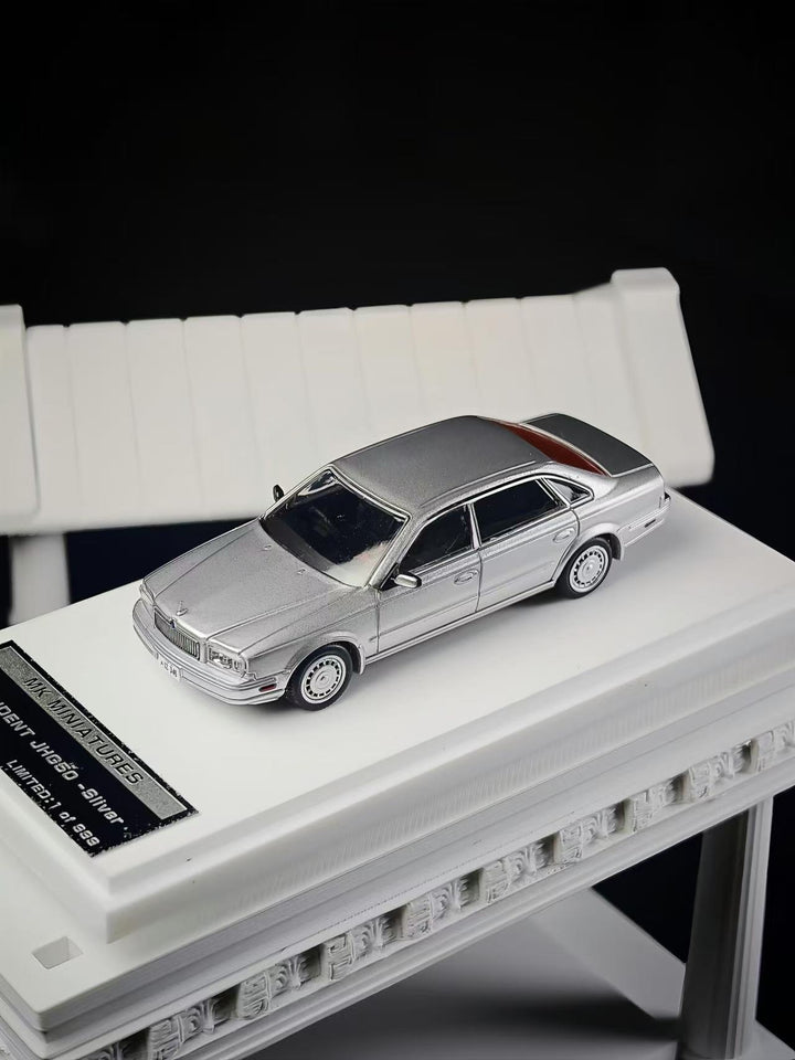 [Preorder] MK Miniatures 1:64 Nissan President JHG50 (2 Colours)