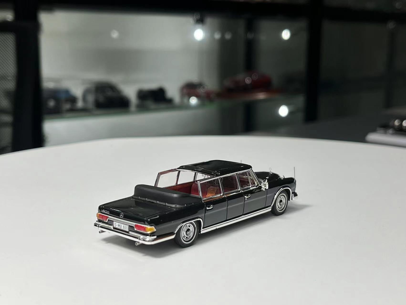 Preorder] TPC 1:64 Mercedes-Benz S600 Pullman Extended Roadster