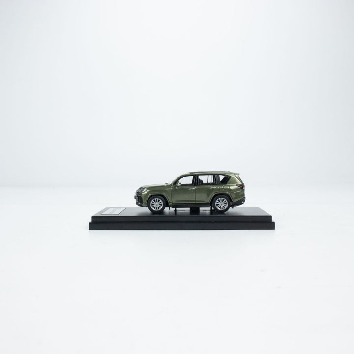 LCD 1:64 Lexus LX600 Green Diecast