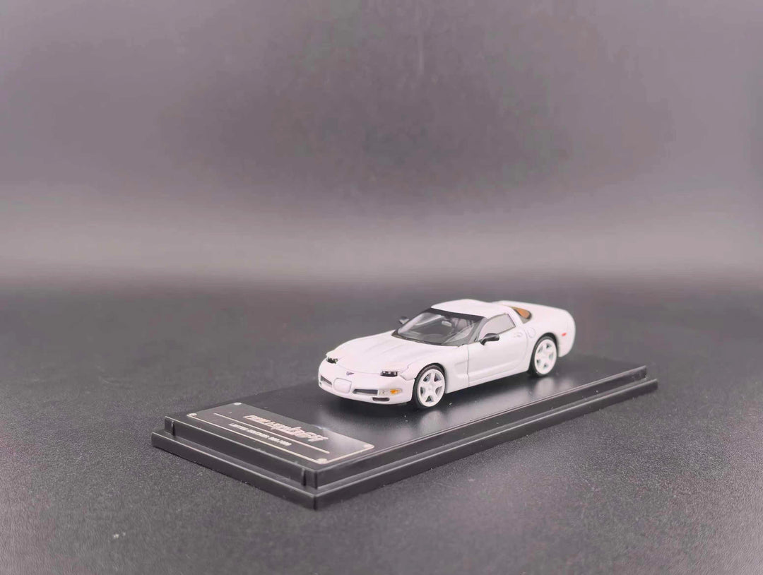 [Preorder] Fine Works64 1:64 Corvette C5 (2 Colours)