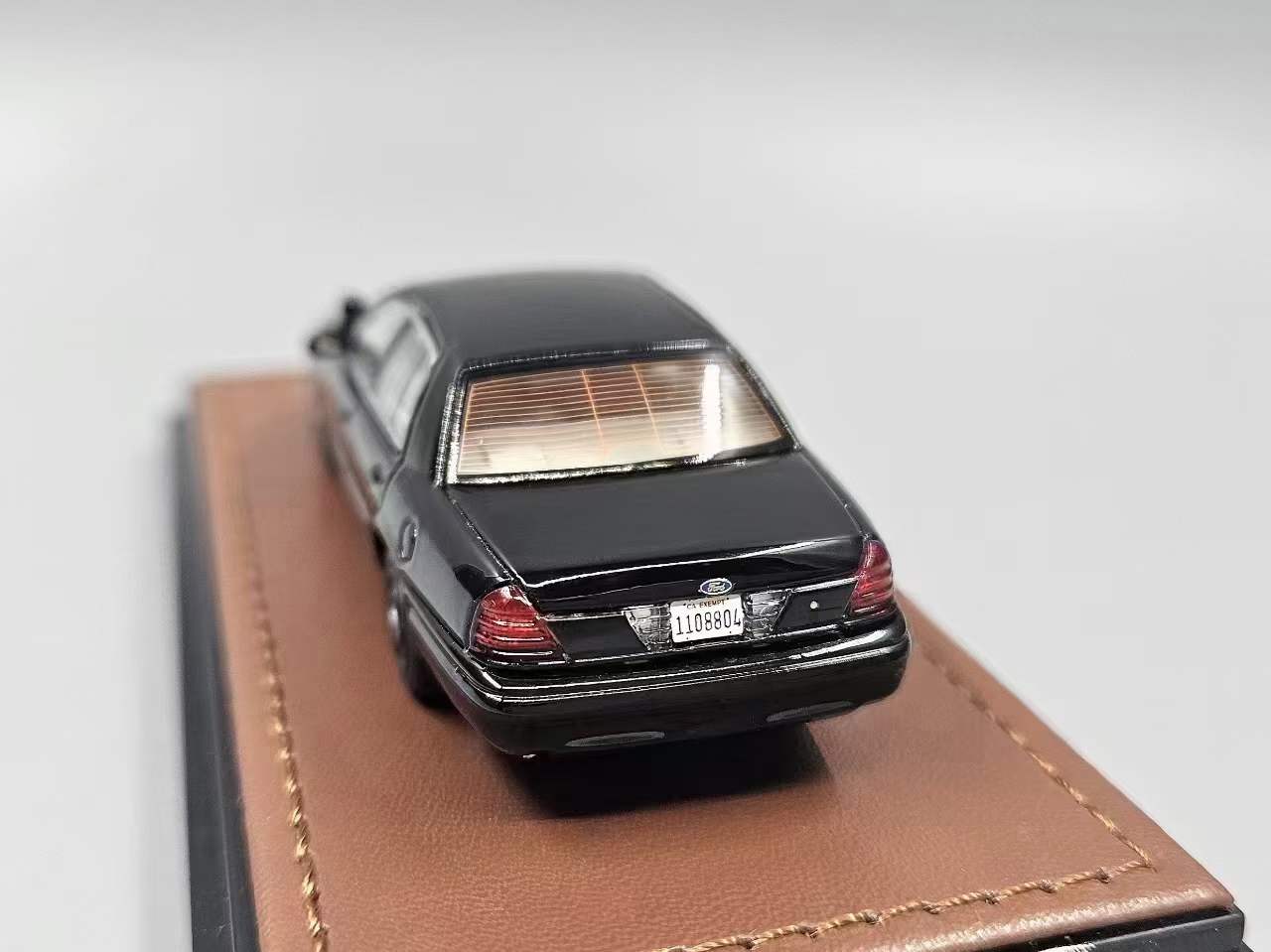 GOC 1/64 フォード クラウン ビクトリア ブラック GOC 1:64 Ford Crown Victoria – Horizon Diecast