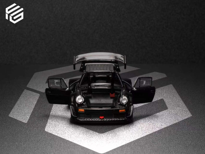 [Preorder] FG 1:64 RWB 930 Black
