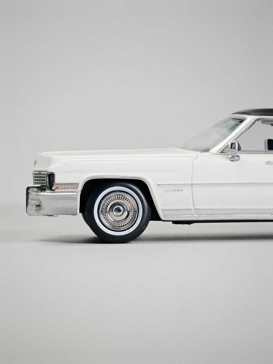 [Preorder] MK Miniatures 1:64 Cadillac Series 75 Fleetwood (3 Versions)