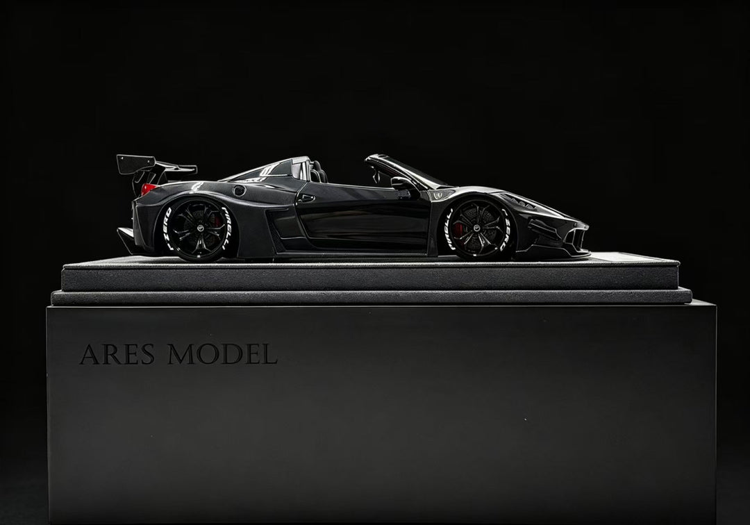 ARES Model 1:18 LB-SILHOUETTE WORKS 458 GT SPIDER Carbon / Black AM26F001