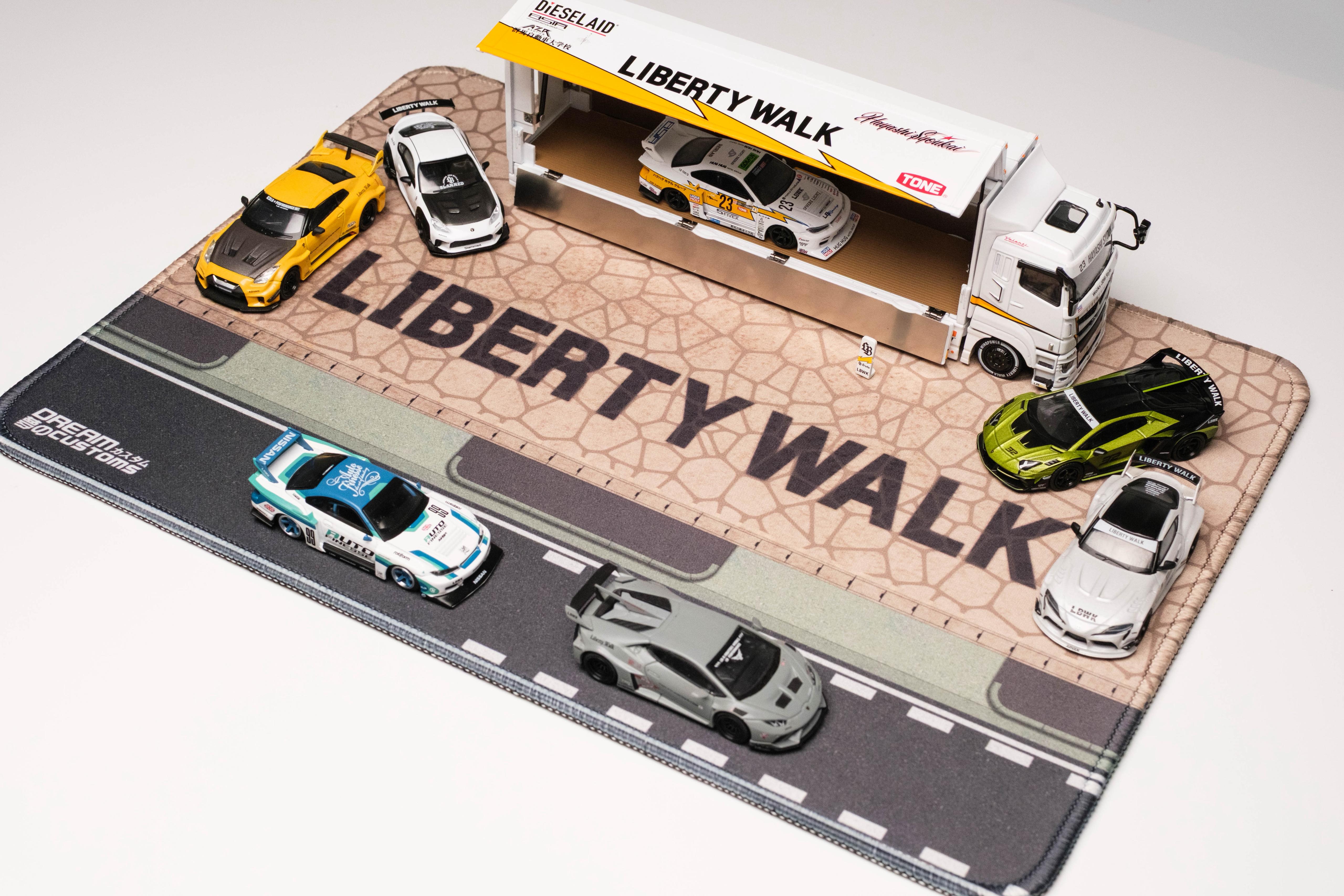 Preorder] Dream Customs - LBWK HQ Desktop Diorama (2 Versions