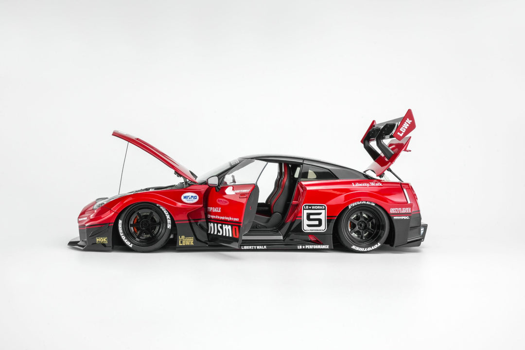[Preorder] MOTORHELIX 1:18 LB-SILHOUETTE WORKS GT NISSAN 35GT-RR VER.2 (2 Colours) M80803/ M80801