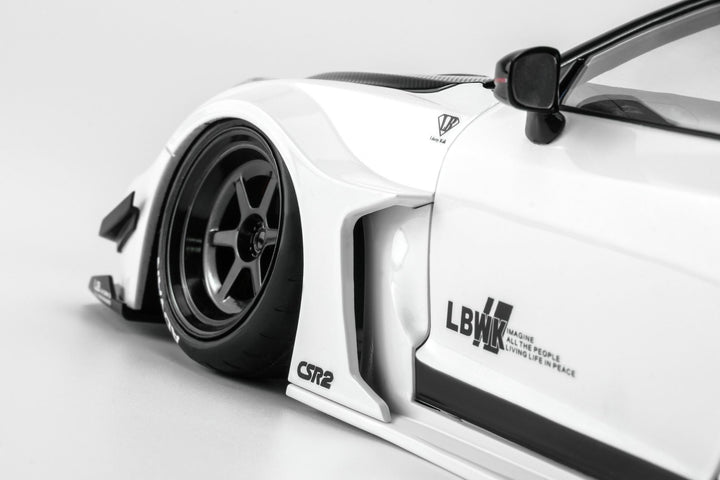 [Preorder] MOTORHELIX 1:18 LB-SILHOUETTE WORKS GT NISSAN 35GT-RR VER.2 (2 Colours) M80803/ M80801