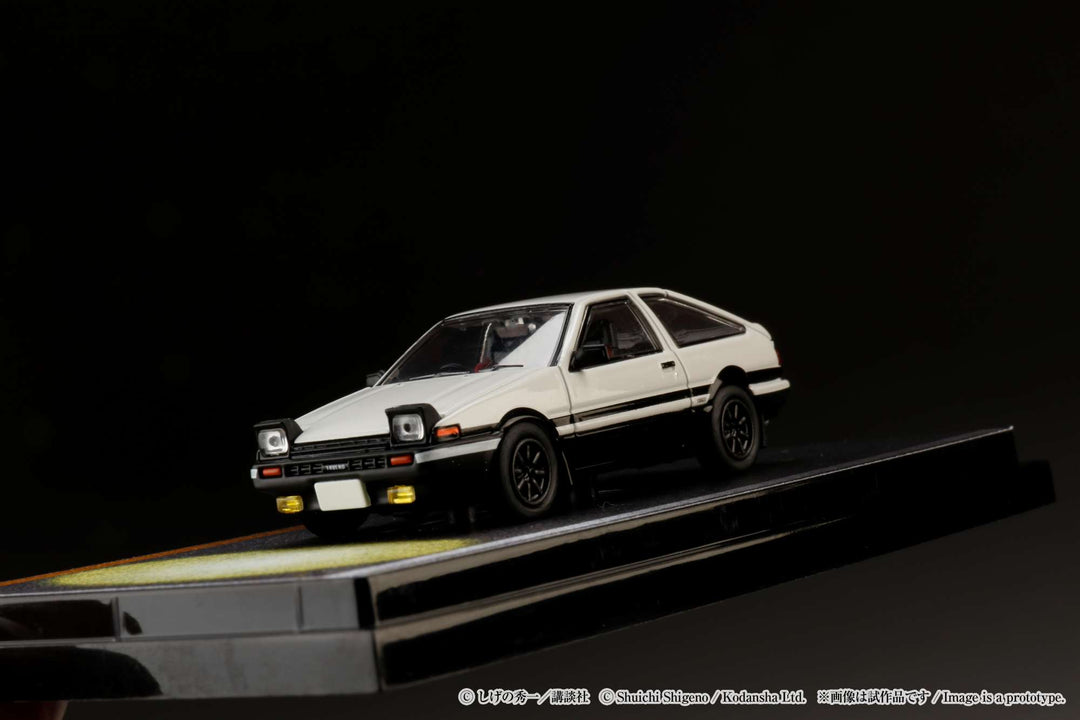 [Preorder] Hobby Japan 1:64 Toyota SPRINTER TRUENO GT APEX (AE86) / INITIAL D Engine Mounted Model VS Kyoichi  Sudo