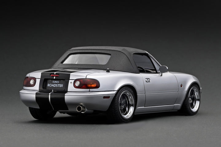 Ignition Model 1:18 Eunos Roadster (NA) Silver With B6-ZE Engine IG3202 rear