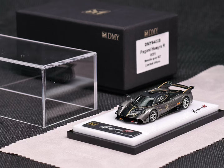 [Preorder] DMY 1:64 Pagani Huayra R (2 Colours) DMY64007/DMY64008