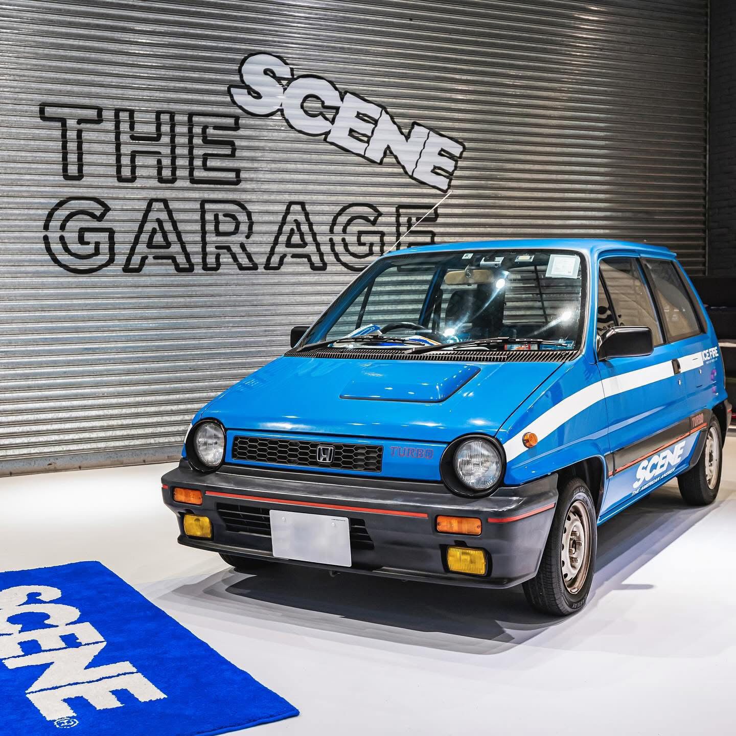 タイニー　INNO64 Shell Honda City Turbo II INNO64 Honda City Turbo II With Motocompo Shell - MINIATURE
