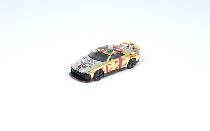 Inno64 1:64 NISSAN GT-R50 "X'MAS 2024" Special Edition With Chrome Gold Chase Car (random chase car) IN64-R50-XMAS24