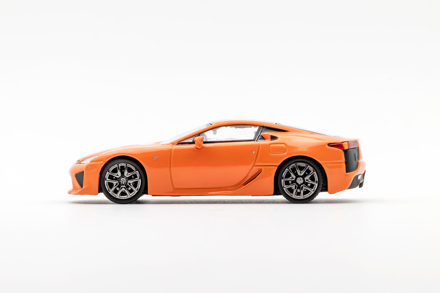 DCT 1:64 LEXUS LFA (4 Color) – Horizon Diecast