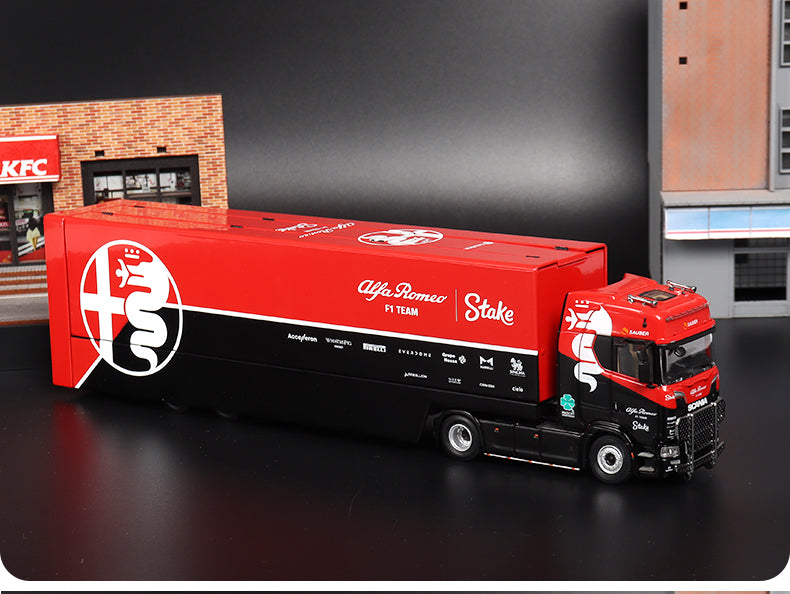 Maxwell 1:64 Scania S730 V8 Gull Wing Transporter- Alfa Romeo F1