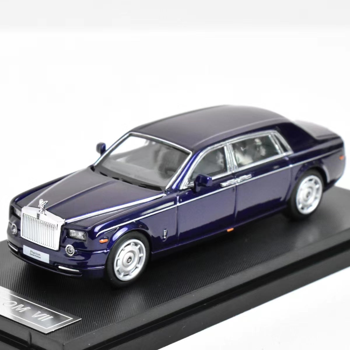 ミニカー 1/64 Rolls Royce Phantom Street Warrior 1:64 Rolls-Royce Phantom VII (4 Colors