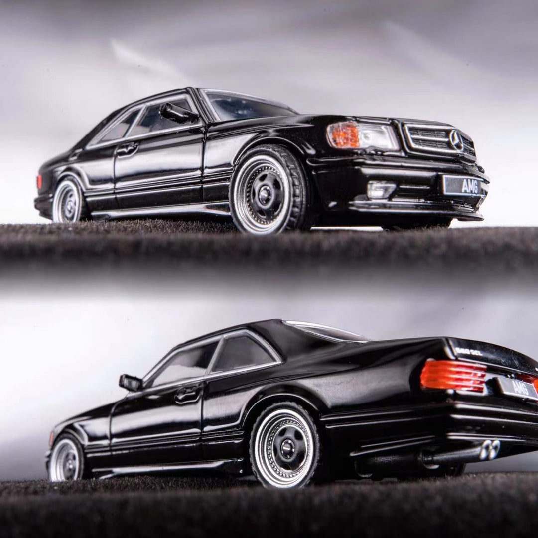 [Preorder] Rhino Model 1:64 Mercedes-Benz 560 SEC AMG (W126) (2 Colors)