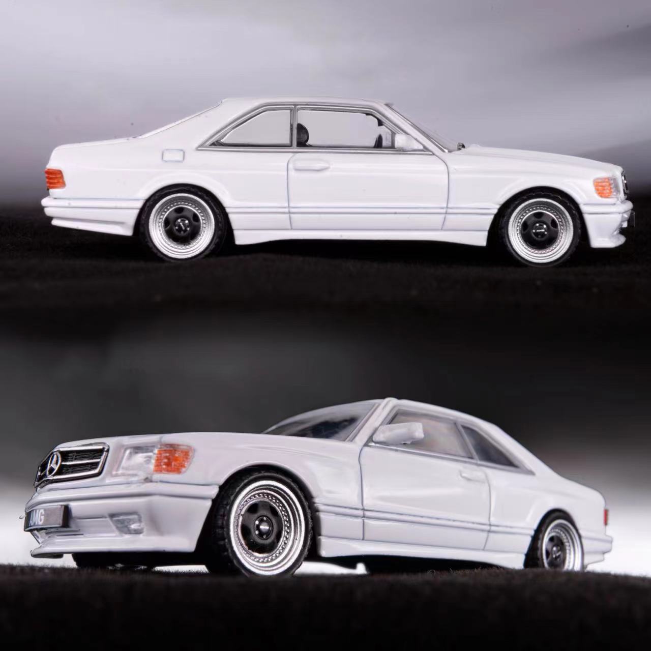 Rhino Model 1:64 Mercedes-Benz 560 SEC AMG (W126) (2 Colors