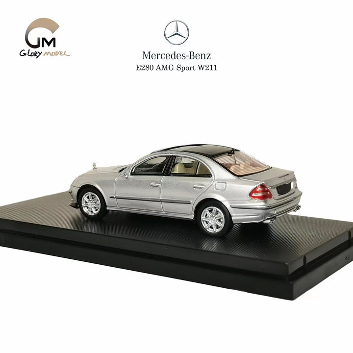 [Preorder] Glory Model 1:64 Mercedes-Benz E280 AMG sport W211 (2 Colors)