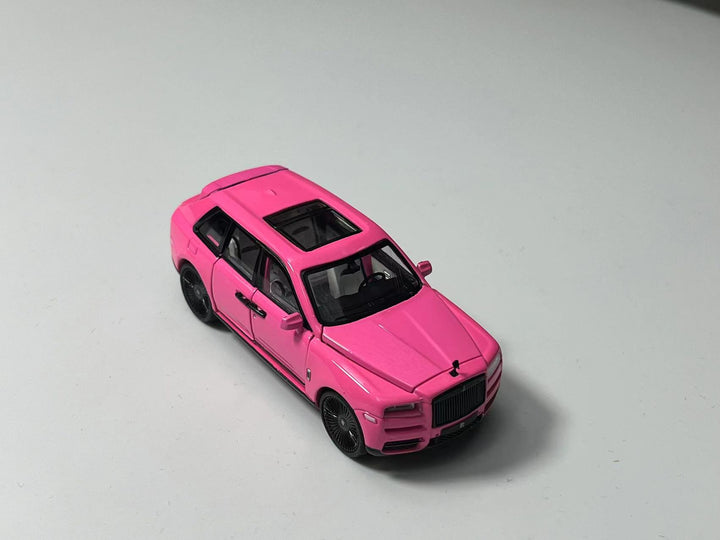 DCM 1:64 Rolls Royce Cullinan Pink/ Red