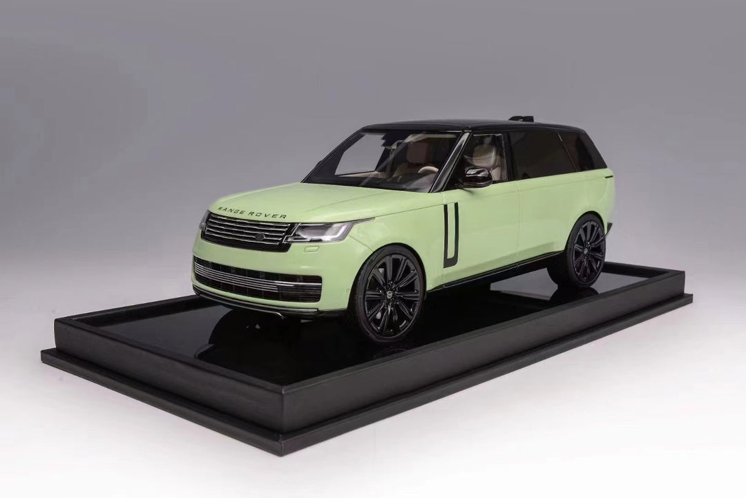 Motorhelix MH 1/18 Resin Land Rover Range Rover British Racing Green Lim 88pcs Motorhelix MH 1/18 Resin Land Rover Range Rover British Racing Green Lim 88pcs