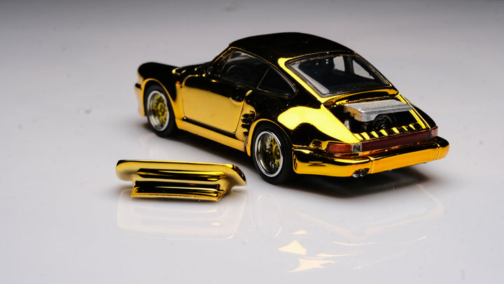 [Preorder] Mortal 1:64 Porsche 911 (930) Turbo - Chrome Gold