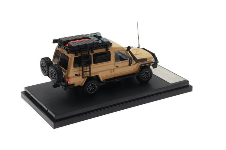 [Preorder] Autobots Models 1:64 Toyota Land Cruiser J70 off-road modified version of LC78 troop carrier (3 Colors)