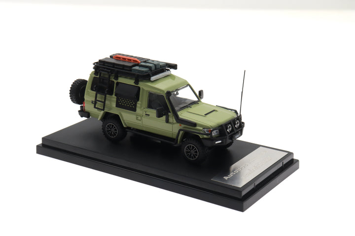 [Preorder] Autobots Models 1:64 Toyota Land Cruiser J70 off-road modified version of LC78 troop carrier (3 Colors)