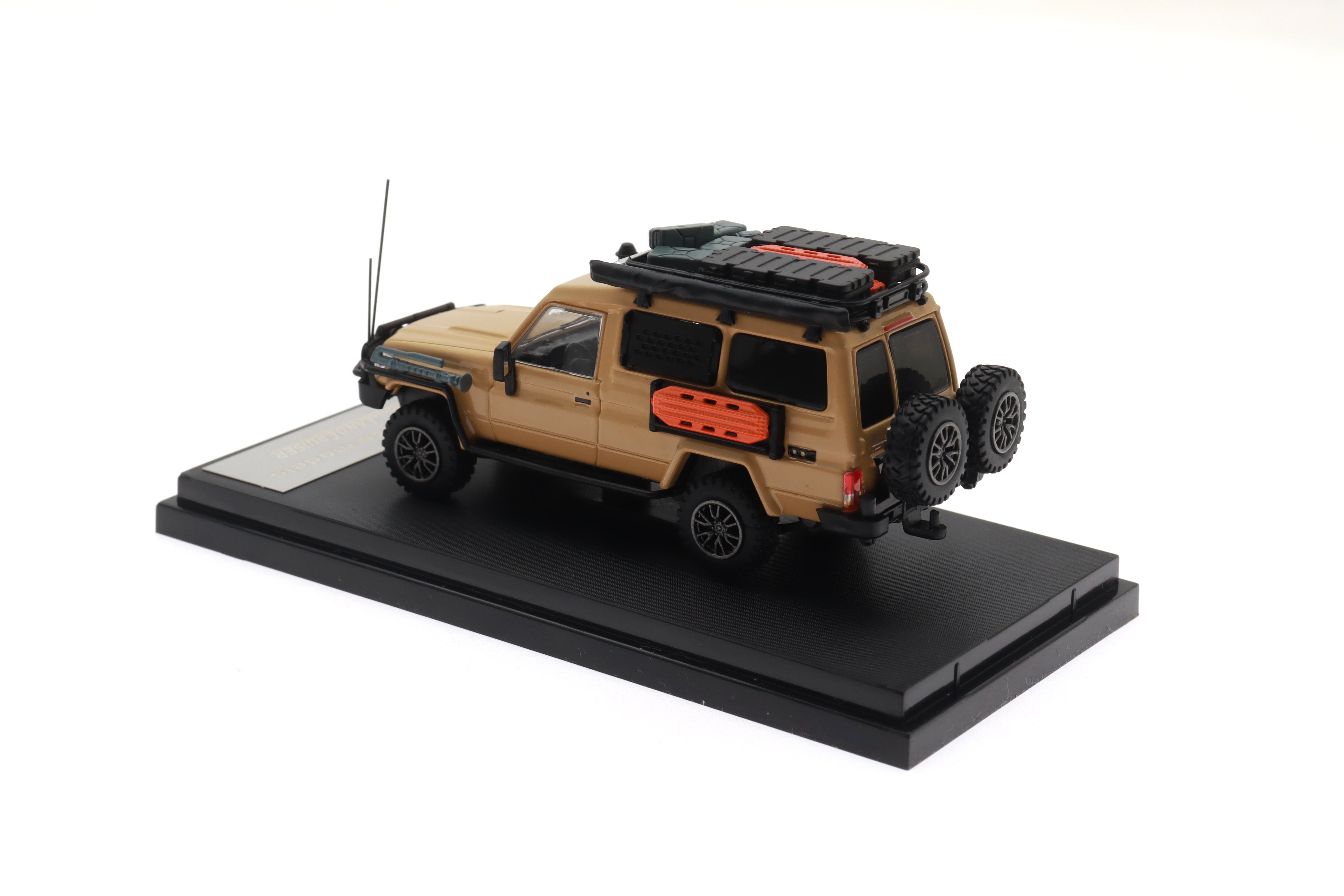 Autobots Models 1:64 Toyota Land Cruiser J70 off-road modified