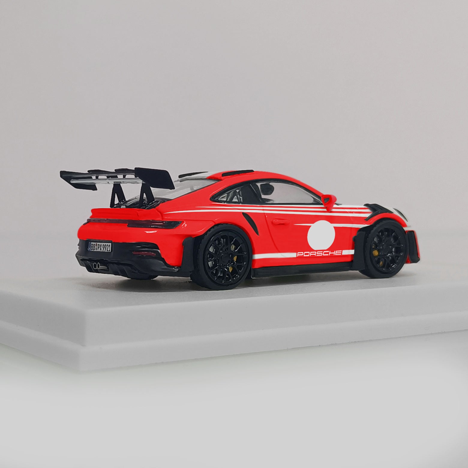 マリモ② 3点 LMLF Model 1:64 Porsche 911 992 GT3 RS (7 Colours) – Horizon Diecast