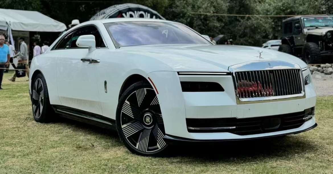 Preorder] HH Model 1:18 Rolls-Royce Spectre (8 Colors