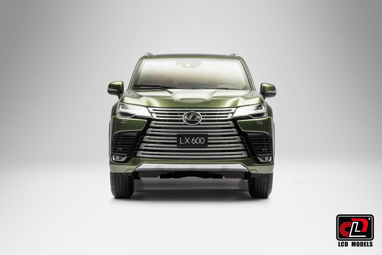 1:18 scale Lexus LX 560 offers